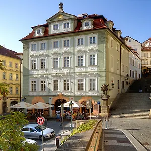 https://golden-star.praguehotelsweb.com