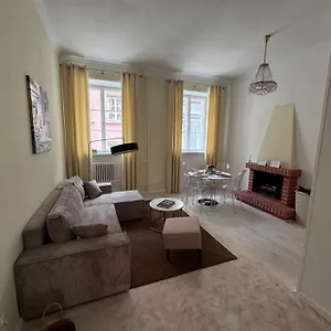 https://old-town-residence-historic-centre-castle-square.warsawhotelspoland.com